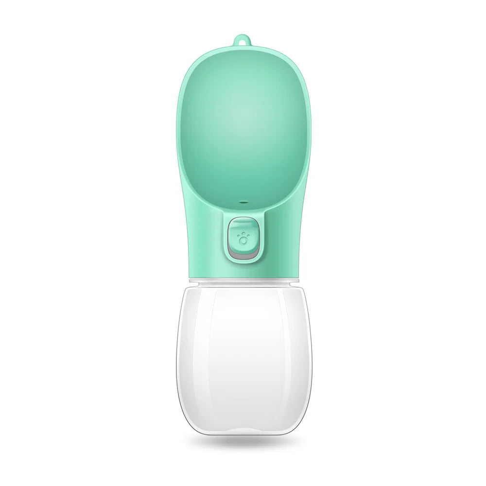 BOTIPET™ es una botella portátil con cuenco integrado, ideal para mantener a tu perro o gato hidratado en cualquier momento.