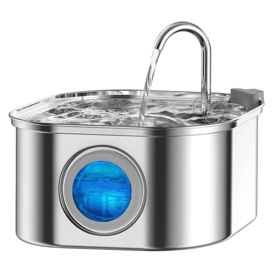 FRESKO™ es un comedero compacto con dispensador de agua incorporado, diseñado para cuidadores que valoran la limpieza, el orden y la practicidad en la rutina diaria.